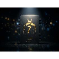 Porta Figurinha Cromo Preto e Dourado - Cristiano Ronaldo NR7 - Proteja seus stickers Porta Figurinha Cromo Preto e Dourado - Cristiano Ronaldo NR7 - Proteja seus stickers