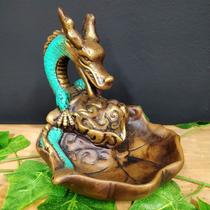 Porta incenso cascata dragão aberto envelhecido 17cm