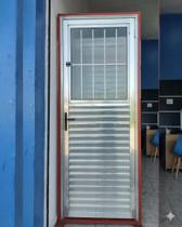 Porta Interna Social Brilhante 210x80 cm Acabamento Premium e Durável Porta Interna Social Brilhante 210x80 cm Acabamento Premium e Durável