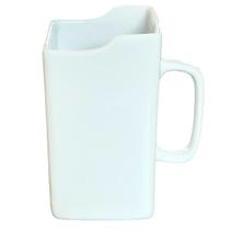 Porta Leite e Suco Caixinha - Porcelana Branca Porta Leite e Suco Caixinha - Porcelana Branca