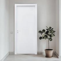 Porta Lisa Uv Batente Regulável 13cm a 19cm Fechadura Wc 62cm X 210cm Rodam Abertura Direita