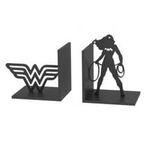 Porta livros Aparador Mulher Maravilha Wonder Woman em MDF Super Heróis Desenhos Decorativo Casa Sala Quart