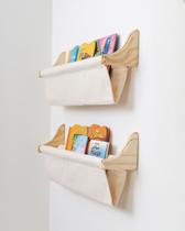 Porta Livros Infantil, Livreiro Montessoriano 2 Bolsos Cru - Curumim Kidsroom