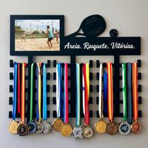 Porta Medalhas Beach Tennis MDF Preto com Porta Foto 10x15cm, 35x30cm, Fixação Parede Universo do MDF