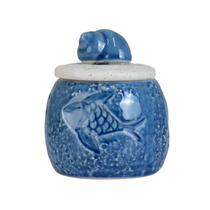 Porta Objetos em Cerâmica Concha Turbo Azul/Branco 10x12cm Porta Objetos em Cerâmica Concha Turbo Azul/Branco 10x12cm