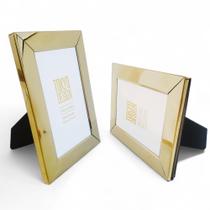 Porta Retrato 10x15 Metalizado Dourado Proteção em Vidro Porta Retrato 10x15 Metalizado Dourado Proteção em Vidro