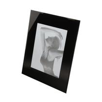 Porta-retrato 15 x 20 cm de vidro Preto Prestige Wolff - 9468 Porta-retrato 15 x 20 cm de vidro Preto Prestige Wolff - 9468