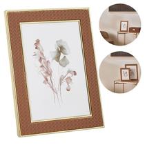 Porta Retrato Decorativo 13x18cm Marrom Com Borda Dourada Design Moderno Suporta Fotos Até 10x15cm Porta Retrato Decorativo 13x18cm Marrom Com Borda Dourada Design Moderno Suporta Fotos Até 10x15cm