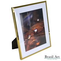 Porta-Retrato Decorativo Basic em Inox Dourado 15x20cm Porta-Retrato Decorativo Basic em Inox Dourado 15x20cm