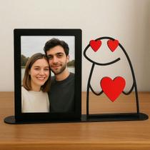 Porta Retrato Flork Divertido para Casal, MDF Preto e Vermelho, 30x18cm, Foto 10x15cm, Decoração Romântica - Universo do