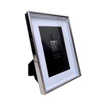 Porta Retrato Metal Calisto 10x15 Moldura de Foto Paspatur Porta Retrato Metal Calisto 10x15 Moldura de Foto Paspatur