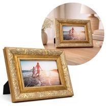 Porta Retrato Moldura Madeira Premium Dourado Decor Fotos 10x15 Vertical e Horizontal Porta Retrato Moldura Madeira Premium Dourado Decor Fotos 10x15 Vertical e Horizontal