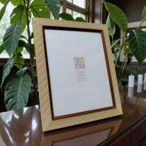 Porta Retrato Textura Madeira Etherea Moldura Foto 20x25cm Porta Retrato Textura Madeira Etherea Moldura Foto 20x25cm