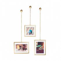 Porta-retratos de parede c/ correntes Fotochain dourado 3 peças - Umbra Porta-retratos de parede c/ correntes Fotochain dourado 3 peças - Umbra