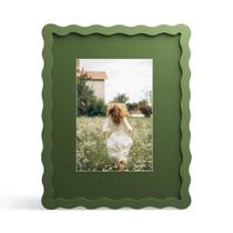 Porta-retratos THKRLOF 8x10 com tapete para 5x7, madeira verde com vidro Porta-retratos THKRLOF 8x10 com tapete para 5x7, madeira verde com vidro
