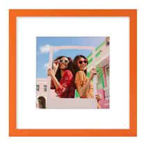 Porta-retratos Vittanly 30x30cm laranja para 20x20cm com acrílico Porta-retratos Vittanly 30x30cm laranja para 20x20cm com acrílico