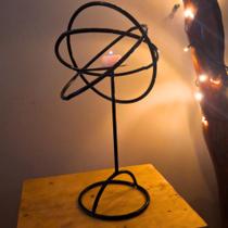 Porta-vela átomo design exclusivo em metal preto decoração moderna científica presente