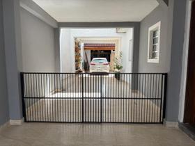 Portão de segurança - Alumínio - 100 cm x 133 a 250 cm - Preto