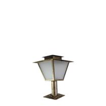 Poste de Jardim Colonial Quadrado 42cm P4 em Aço Ouro Velho Poste de Jardim Colonial Quadrado 42cm P4 em Aço Ouro Velho