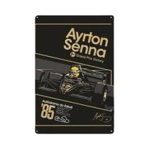Pôster Metálico Ayrton Senna Estoril 1985 Corrida F1 - Placa Colecionável - Tamanho: