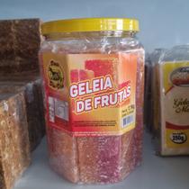 Pote de doce geleia de frutas sabor morango e laranja