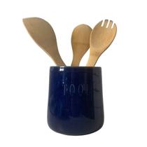 Pote de Utensílios de Cerâmica Azul e 3 Talheres em Madeira Pote de Utensílios de Cerâmica Azul e 3 Talheres em Madeira