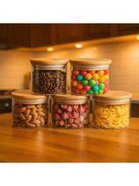 Pote de Vidro 500ml com Tampa de Bambu Hermético Redondo Circular Multiuso Pequeno Decoração Organiz Pote de Vidro 500ml com Tampa de Bambu Hermético Redondo Circular Multiuso Pequeno Decoração Organiz
