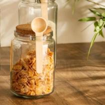 Pote redondo com colher de bambu e tampa de cortica 650ml vidro