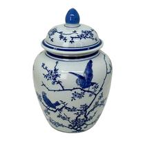 Potiche em Cerâmica Estampa Portuguesa Beija-Flor Azul 29x19cm Potiche em Cerâmica Estampa Portuguesa Beija-Flor Azul 29x19cm