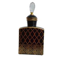 Potiche Menor Porcelana Preto Detalhes Dourado Formosa Potiche Menor Porcelana Preto Detalhes Dourado Formosa