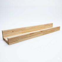 Prateleira de Parede Tipo Calha 60cm em Madeira Pinus Natural Prateleira de Parede Tipo Calha 60cm em Madeira Pinus Natural