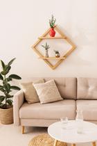 Prateleira Decorativa Hexagonal 43x43 cm com Prateleira de 33x10 cm Madeira Envernizada Prateleira Decorativa Hexagonal 43x43 cm com Prateleira de 33x10 cm Madeira Envernizada