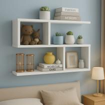 Prateleira Decorativa Suspensa em MDF 90x50x18cm Branca Estilo Moderno para Livros e Decoração Prateleira Decorativa Suspensa em MDF 90x50x18cm Branca Estilo Moderno para Livros e Decoração