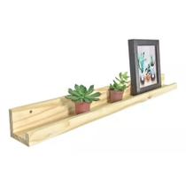 Prateleira Slim Porta Quadros 100cm e Fotos em Pinus Charme e Versatilidade na Decoração Prateleira Slim Porta Quadros 100cm e Fotos em Pinus Charme e Versatilidade na Decoração