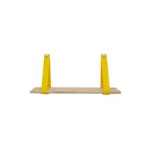 Prateleira Suspensa de Madeira com Alça em Feltro Amarela 45cm