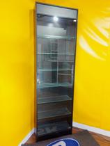 Prateleira Vitrine Expositor Slim Preta Montada Vidro Temperado LED c/ Fechadura 2,10m altura Prateleira Vitrine Expositor Slim Preta Montada Vidro Temperado LED c/ Fechadura 2,10m altura