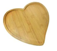 Prato Petisqueira Formato Coração Bambu