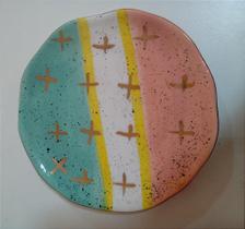 Prato Sobremesa Cerâmica Colorido 16cm com Detalhes Dourados