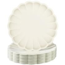 Pratos de papel Newtay Scalloped 24,1 cm, 60 unidades, cor creme