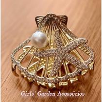 Pregadeira Piranha G Metalica Dourada Strass Perola moda Tik Tok Pregadeira Piranha G Metalica Dourada Strass Perola moda Tik Tok
