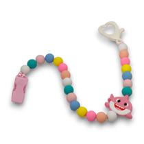 Prendedor de Chupeta em Bolinhas Emborrachadas Shark Thank Rosa