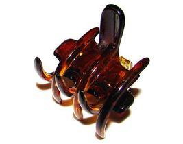 Prendedor Mini 3,0x3,0cm Tartaruga De Acetato Musa Kalliopi