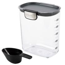 Preparação de recipientes para armazenamento de alimentos da Progressive ProKeeper Preparação de recipientes para armazenamento de alimentos da Progressive ProKeeper