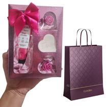 Presente Na Caixinha 3 Corações Hidratante + Sabonete+ Sacola Presente Lembrancinha Mulher Mãe Natal Aniversário REF T15