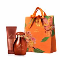 Presente natura sēve amêndoas e canela