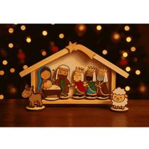 Presepio Jesus Maria Jose Reis Magos Casa Madeira Decorado Delicado Sofisticado Natal Decoração Casa