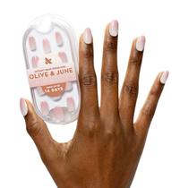 Press-On Nails Olive & June Mani Minimalist Short Round Press-On Nails Olive & June Mani Minimalist Short Round