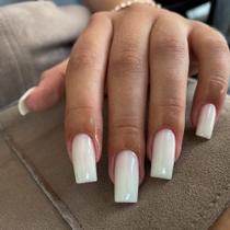 Pressione as unhas KXAMELIE Frosting White Medium Long Square