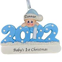 Primeiro Enfeite de Natal do Bebê 2022 Polyresin 2022 Baby Boy Ornaments para Árvore de Natal Baby Boy First Christmas Ornament Presentes de Bebê Personalizados para Meninos Recém-Nascidos
