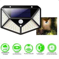 Prisma Luminária Solar Jardim 100 LEDs com Luz Potente e Compacta Prisma Luminária Solar Jardim 100 LEDs com Luz Potente e Compacta